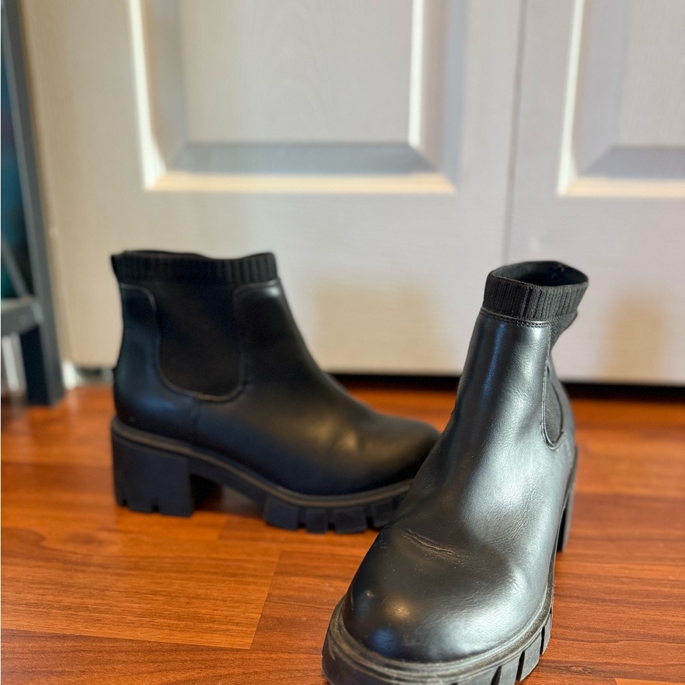 SO Black Ankle Boots with Chunky Sole